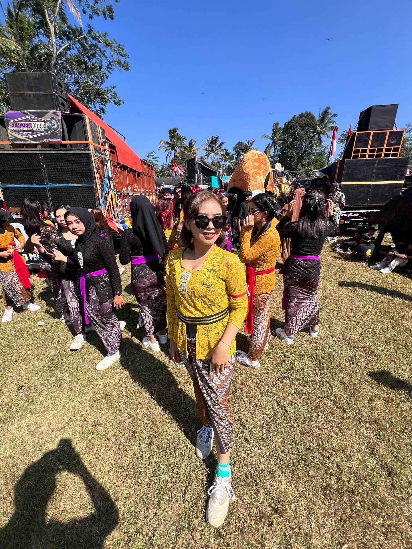 Kostum Karnaval Kebaya Bali Kuning Grabag