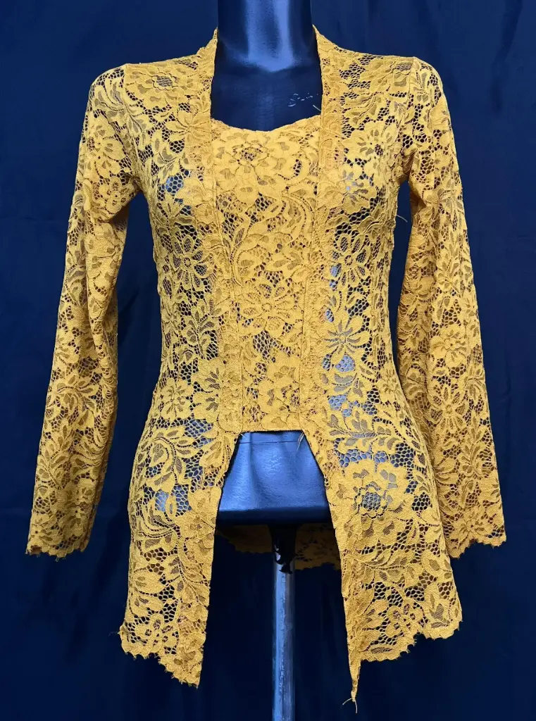 Kebaya Bali Sofia Kuning Terang