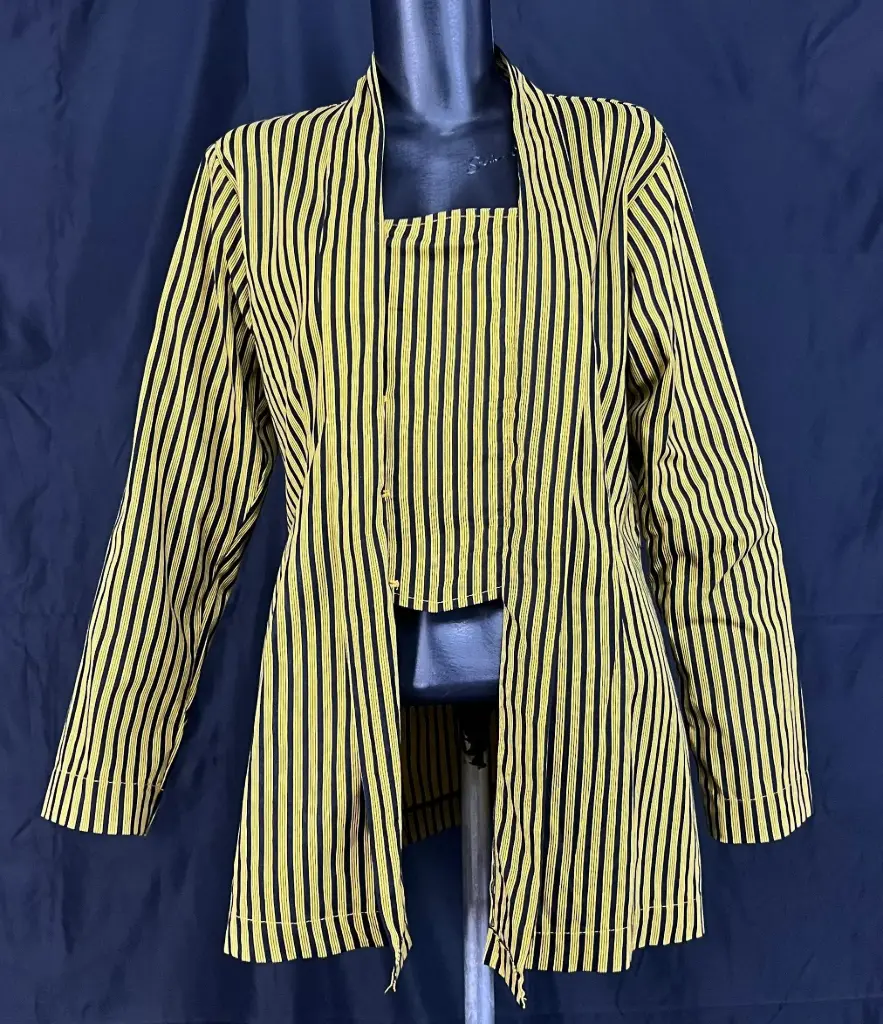 Kebaya Lurik Kuning