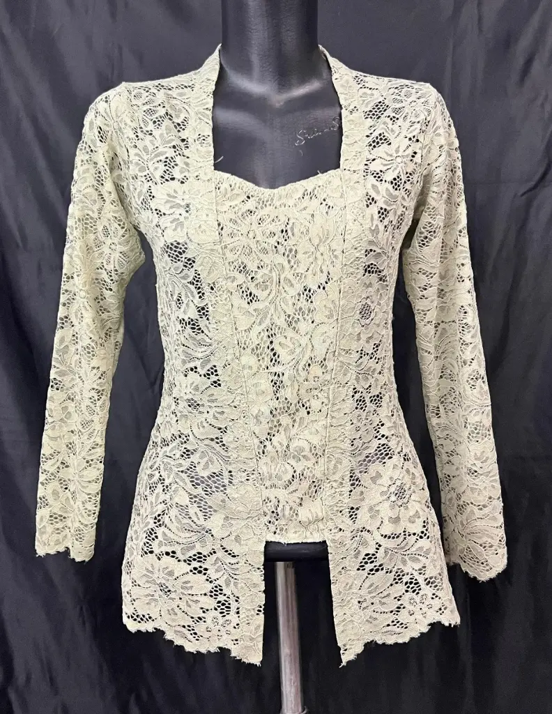 Kebaya Bali Sofia Hijau Sage