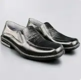 Sepatu Pantofel Hitam Grammer